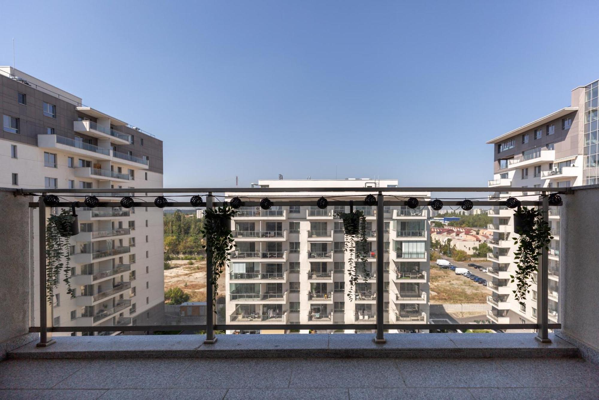 Miss Sunshine Romexpo 2-bedroom&free Parking *