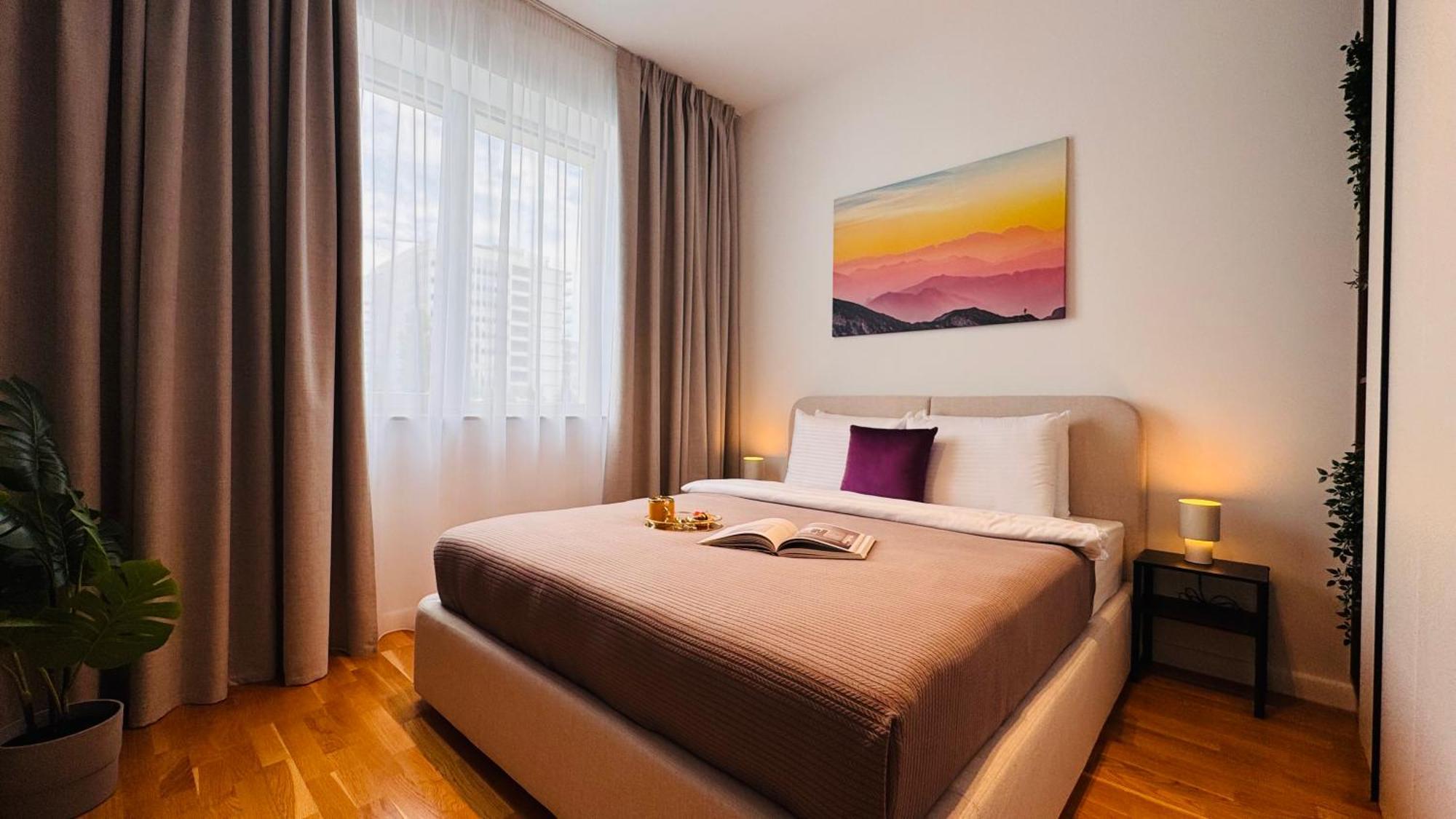 Apartament Ultimate Living Experience - Modern & Free Parking Near Romexpo *