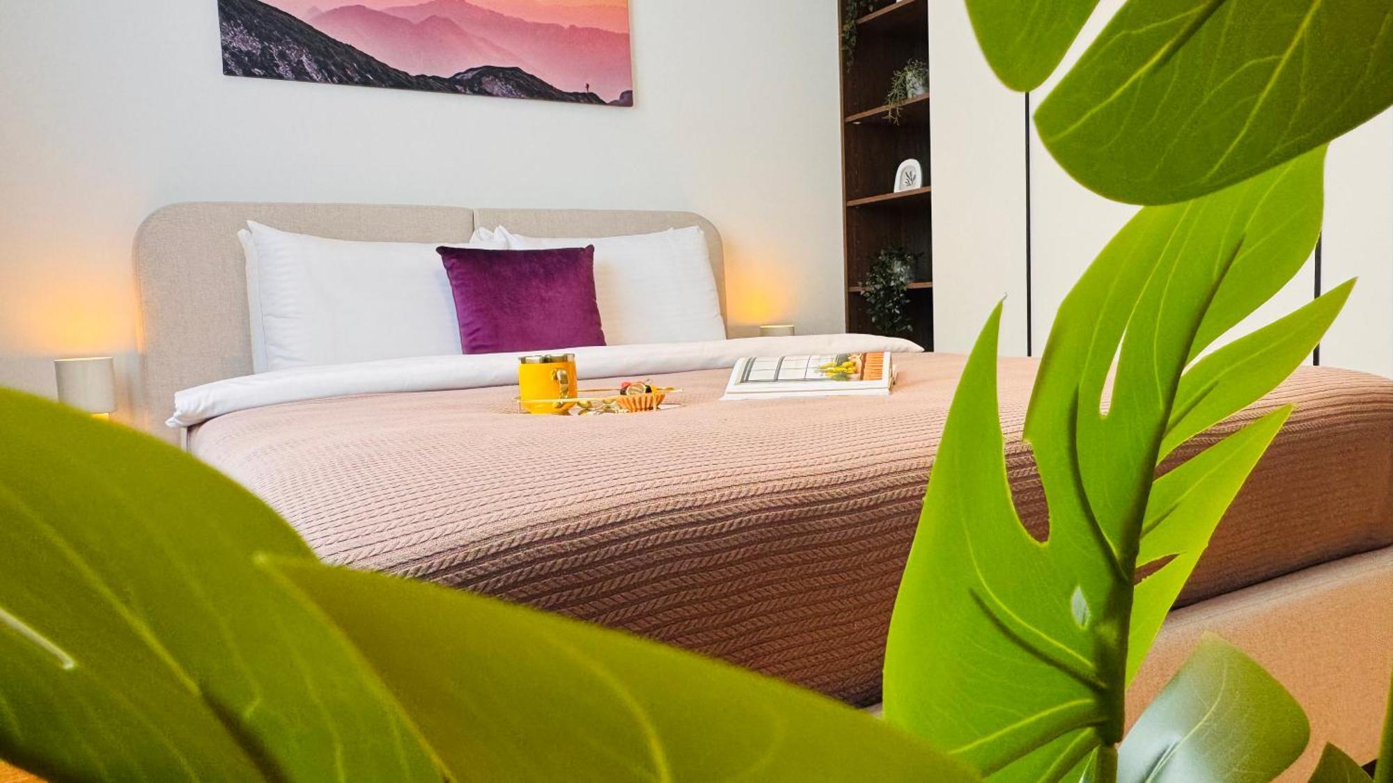 Apartament Ultimate Living Experience - Modern & Free Parking Near Romexpo Bucureşti