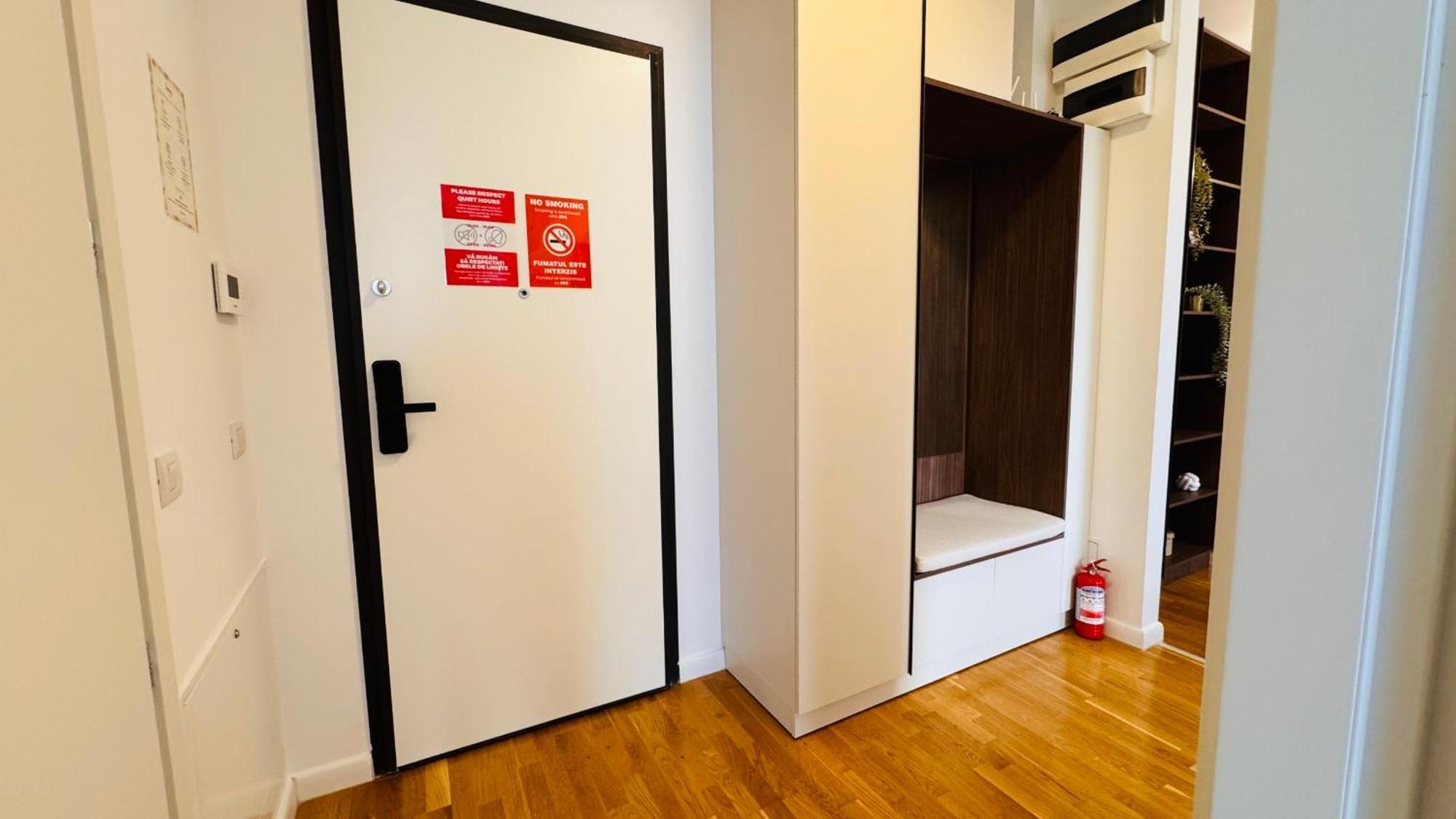Ultimate Living Experience - Modern & Free Parking Near Romexpo Apartament *