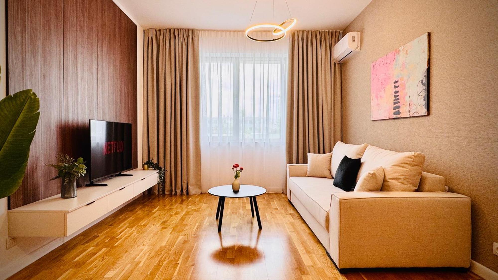 Apartament Ultimate Living Experience - Modern & Free Parking Near Romexpo